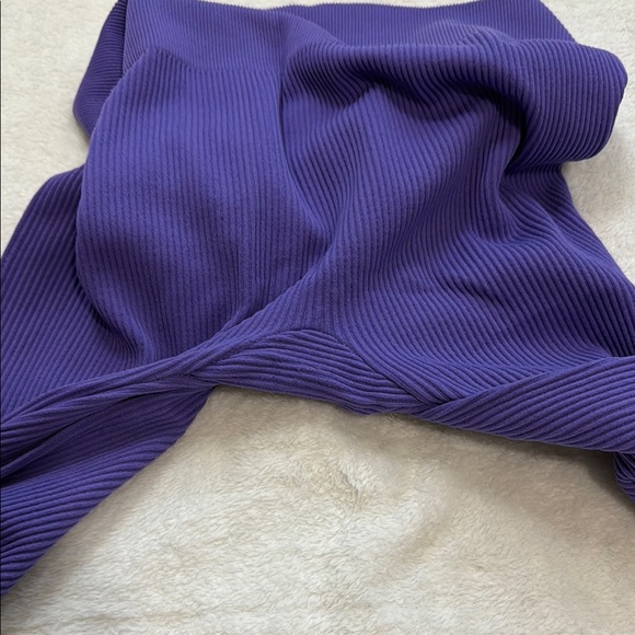 No Boundaries Purple Leggings - Picture 3 of 5